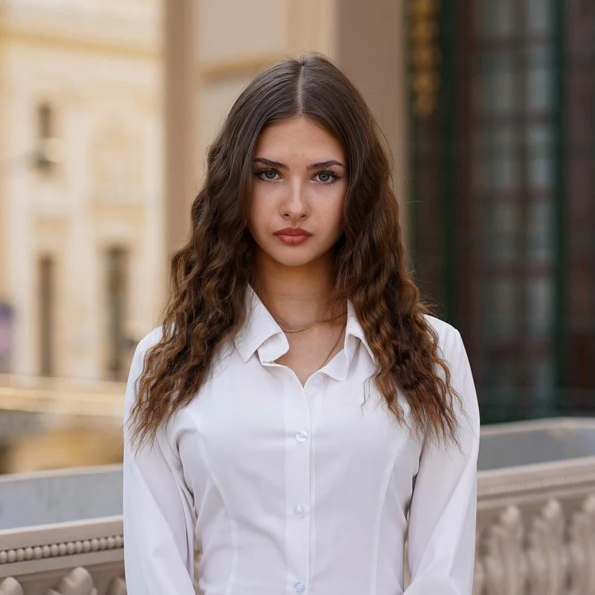 Andra Maria Ivu
